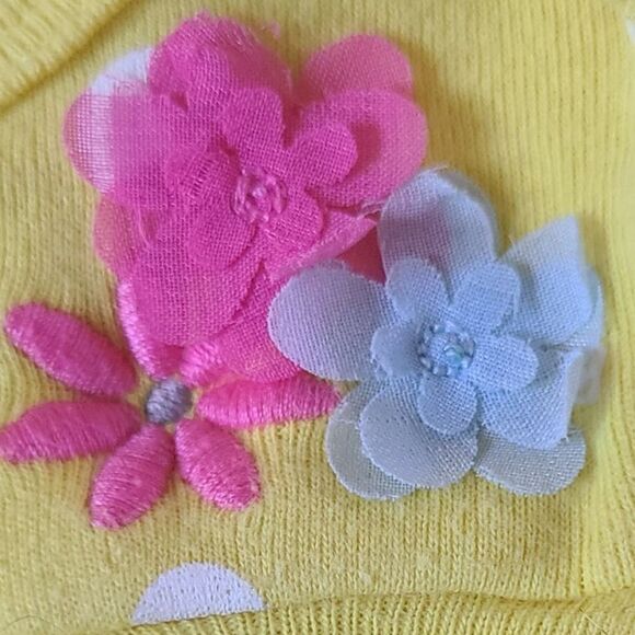 CARTER'S Onesies Set Of Two Daffodil Yellow Polka Dot and Floral Sz 6 Mos - Picture 9 of 12